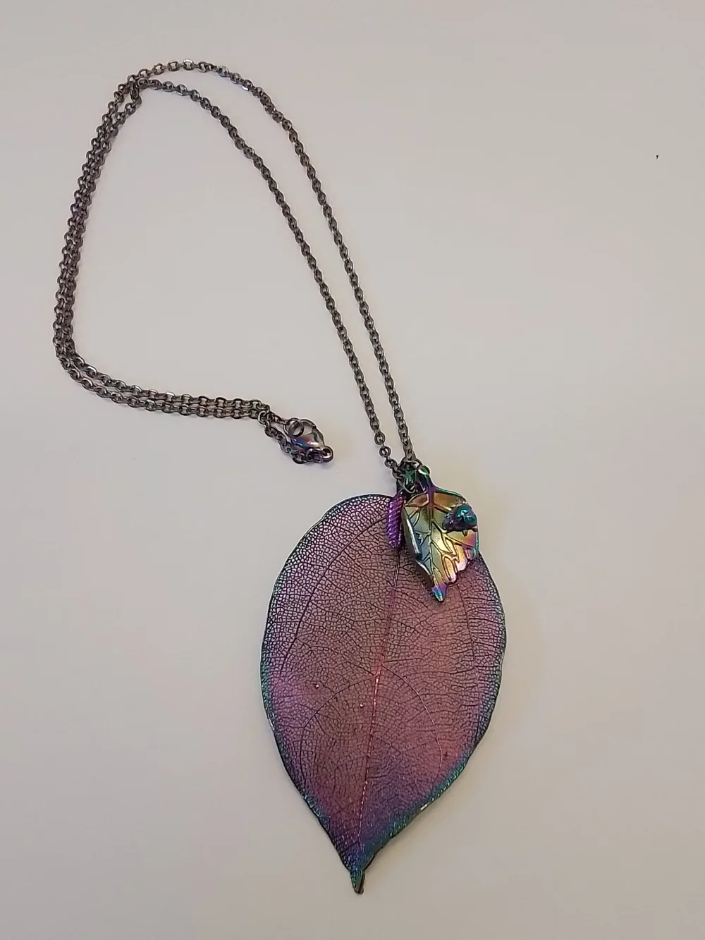Rainbow Iridescent Leaf Pendant Necklace - Women Jewelry